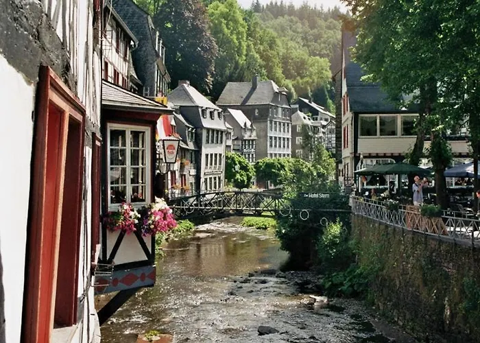 Schoene Aussicht Am Eifelsteig